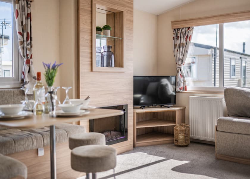 Gold 8 - Whitehouse Holiday Park, Towyn